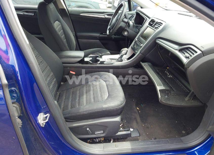 Photo 5 of 2016 Ford Fusion SE (VIN 3FA6P0H70GR300466)