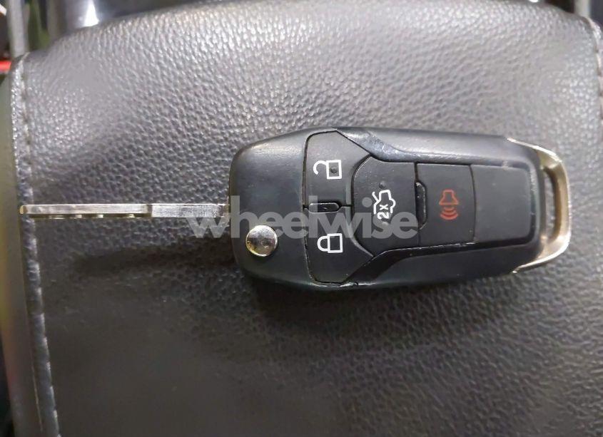 Photo 11 of 2016 Ford Fusion SE (VIN 3FA6P0H70GR335783)