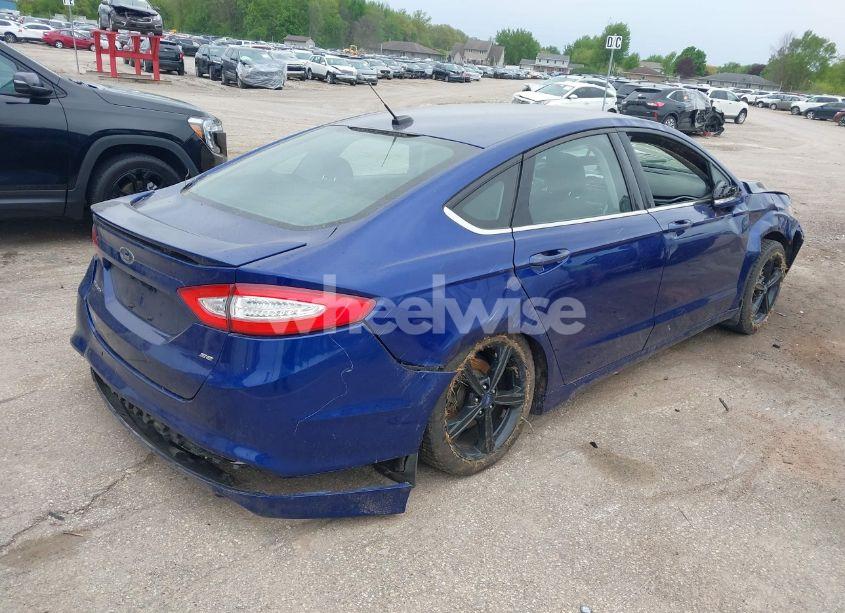 Photo 4 of 2016 Ford Fusion SE (VIN 3FA6P0H70GR352325)