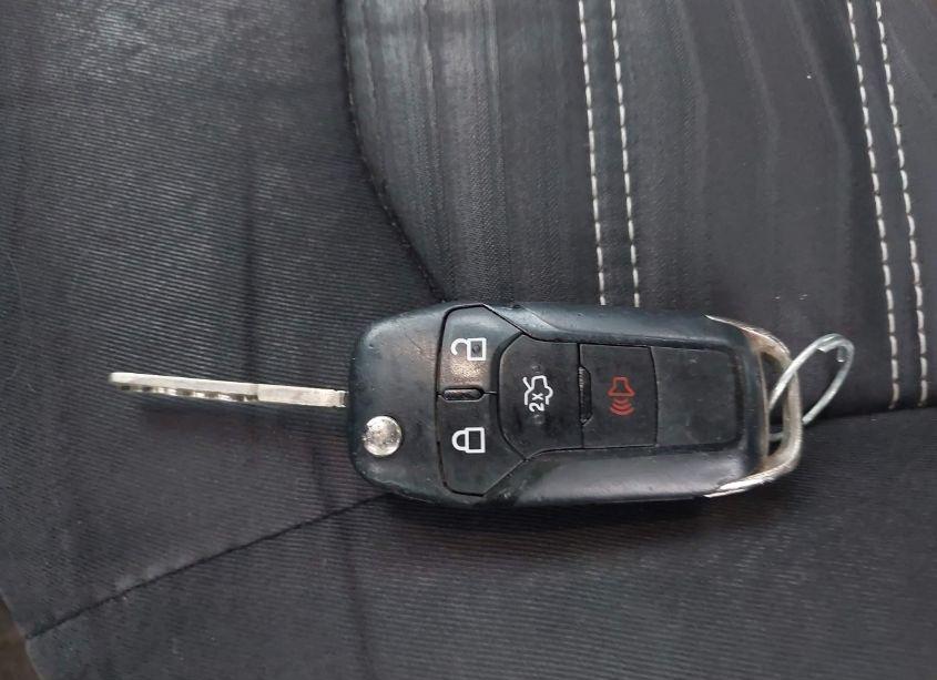 Photo 11 of 2016 Ford Fusion SE (VIN 3FA6P0H70GR357900)