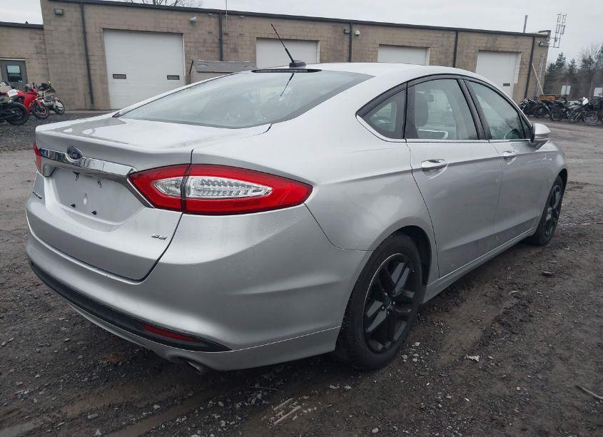 Photo 4 of 2016 Ford Fusion SE (VIN 3FA6P0H70GR357900)