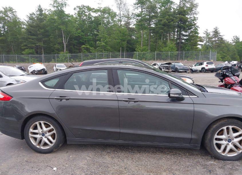 Photo 13 of 2016 Ford Fusion SE (VIN 3FA6P0H70GR358383)