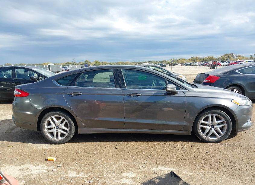 Photo 13 of 2016 Ford Fusion SE (VIN 3FA6P0H70GR381856)