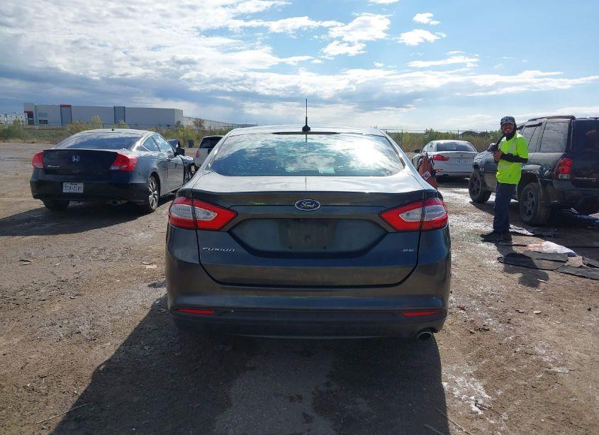 Photo 16 of 2016 Ford Fusion SE (VIN 3FA6P0H70GR381856)