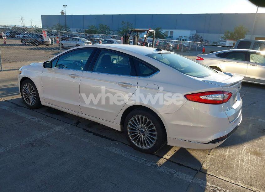 Photo 3 of 2016 Ford Fusion SE (VIN 3FA6P0H70GR386717)