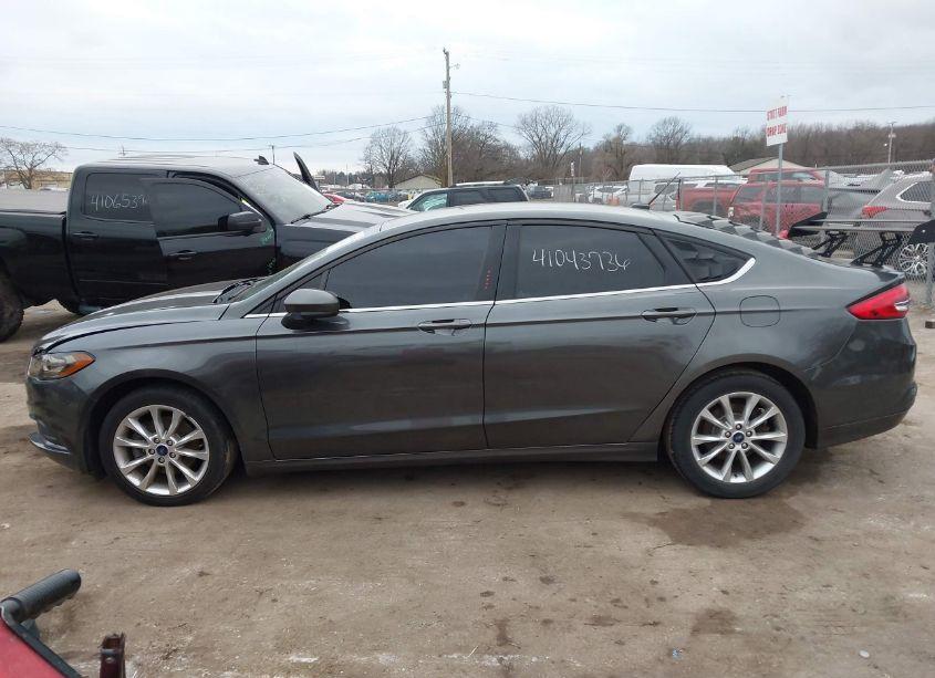 Photo 14 of 2017 Ford Fusion SE (VIN 3FA6P0H70HR109924)