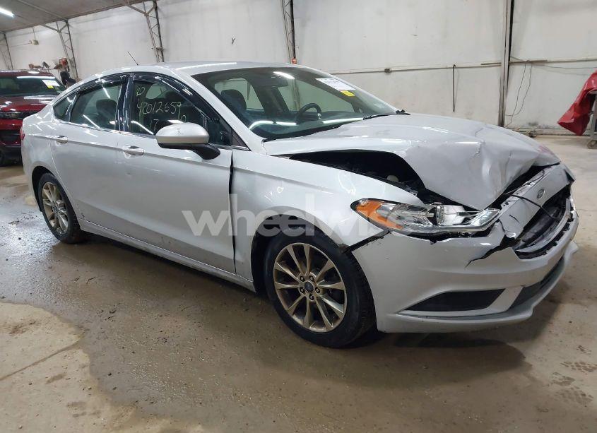 2017 Ford Fusion SE (VIN 3FA6P0H70HR150568) main photo