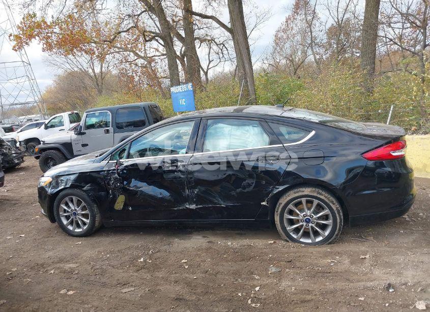 Photo 13 of 2017 Ford Fusion SE (VIN 3FA6P0H70HR151235)