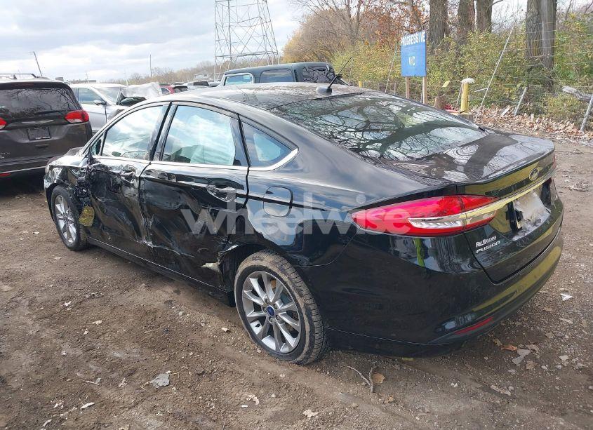 Photo 3 of 2017 Ford Fusion SE (VIN 3FA6P0H70HR151235)