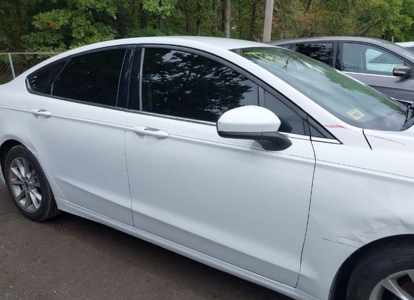 Photo 12 of 2017 Ford Fusion SE (VIN 3FA6P0H70HR158850)