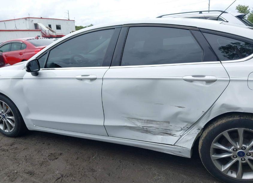 Photo 13 of 2017 Ford Fusion SE (VIN 3FA6P0H70HR158850)