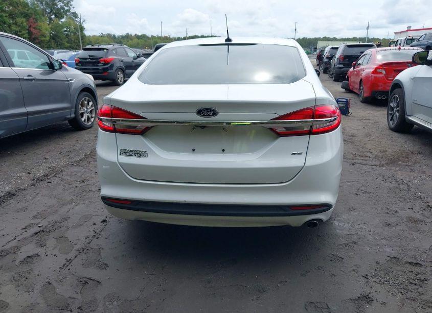 Photo 15 of 2017 Ford Fusion SE (VIN 3FA6P0H70HR158850)
