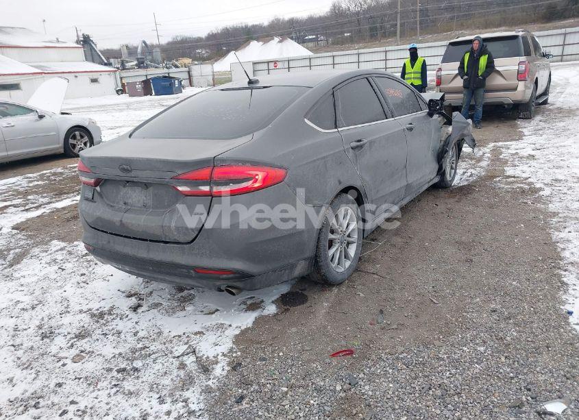 Photo 4 of 2017 Ford Fusion SE (VIN 3FA6P0H70HR171534)