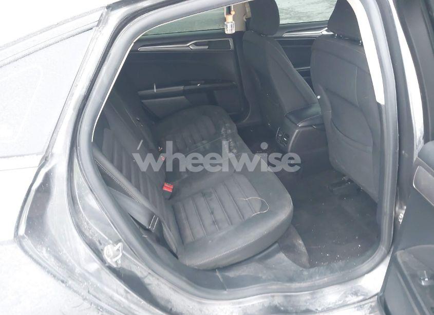 Photo 8 of 2017 Ford Fusion SE (VIN 3FA6P0H70HR171534)