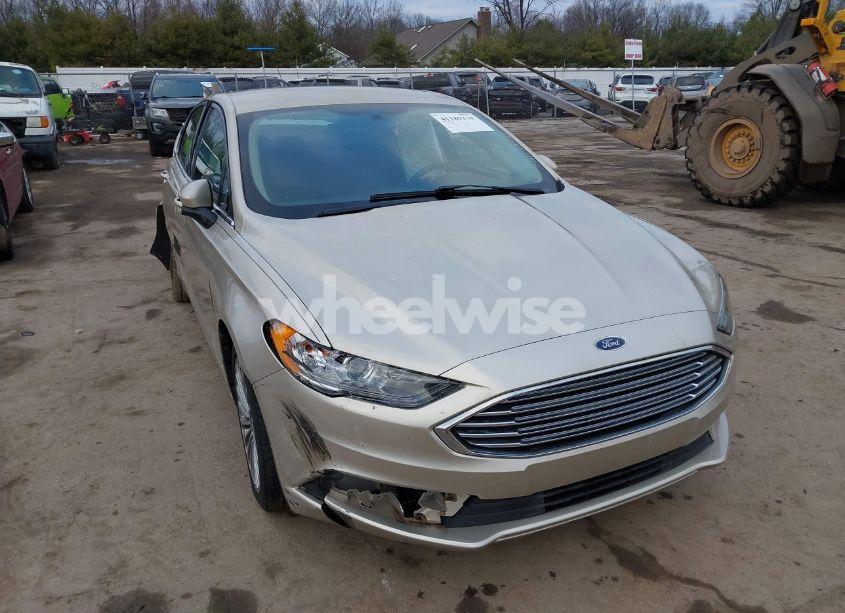 2017 Ford Fusion SE (VIN 3FA6P0H70HR213300) main photo
