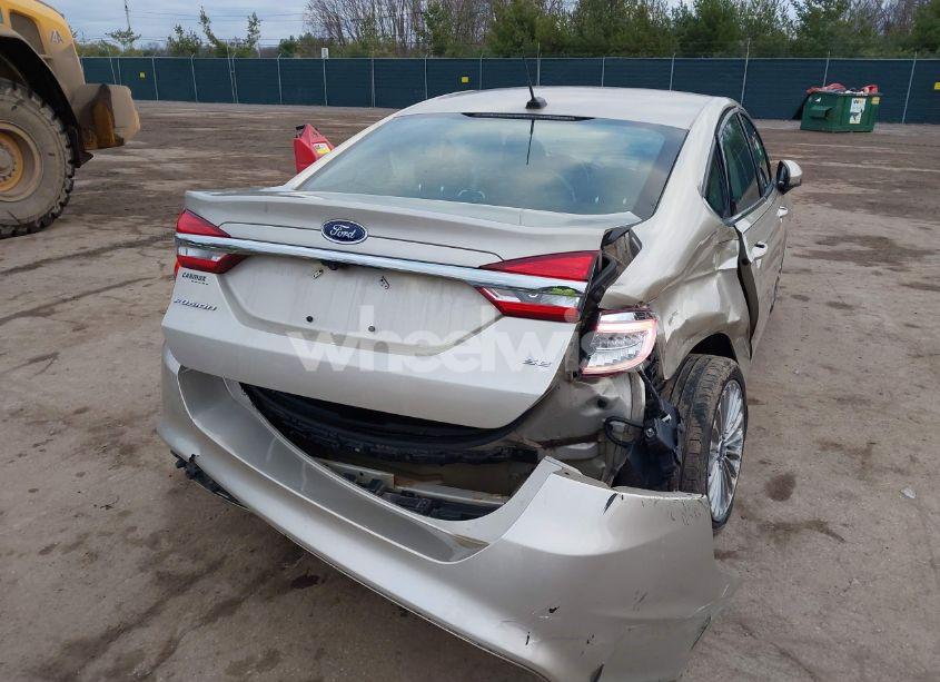 Photo 4 of 2017 Ford Fusion SE (VIN 3FA6P0H70HR213300)