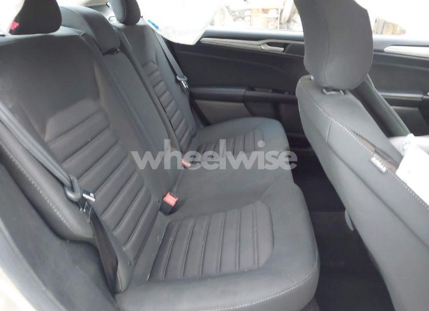 Photo 8 of 2017 Ford Fusion SE (VIN 3FA6P0H70HR213300)