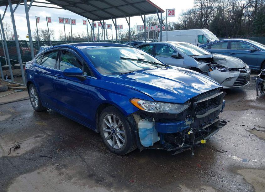 2017 Ford Fusion SE (VIN 3FA6P0H70HR245048) main photo
