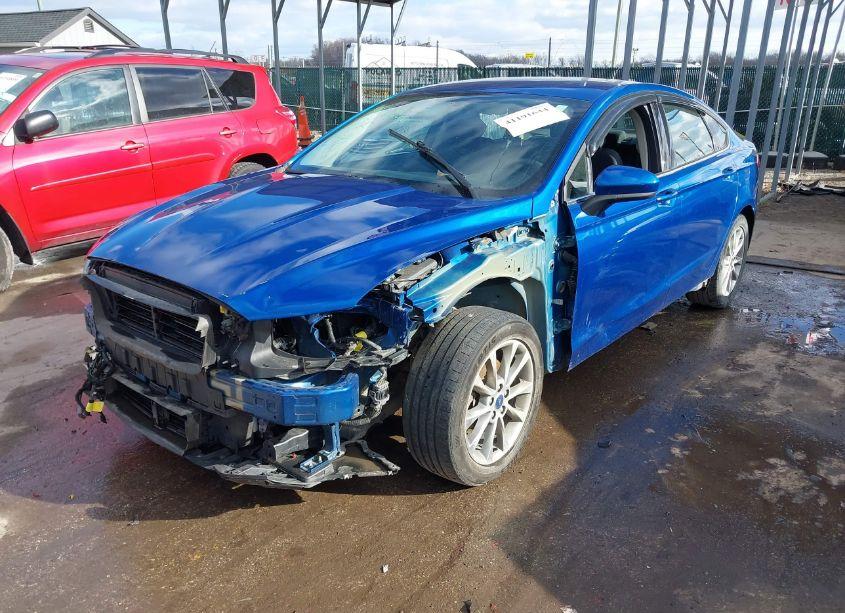 Photo 2 of 2017 Ford Fusion SE (VIN 3FA6P0H70HR245048)