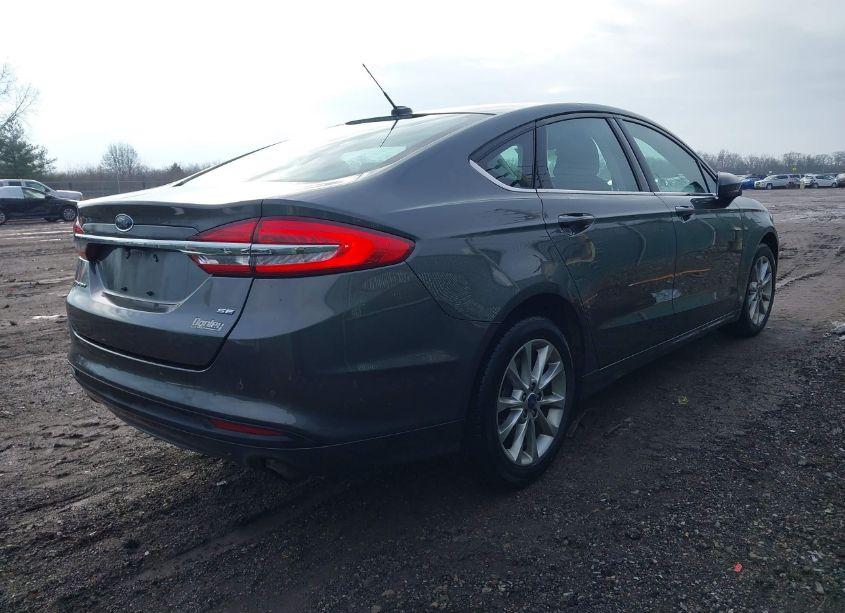 Photo 4 of 2017 Ford Fusion SE (VIN 3FA6P0H70HR348115)