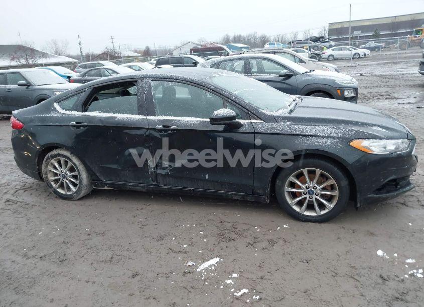 Photo 13 of 2017 Ford Fusion SE (VIN 3FA6P0H70HR364976)