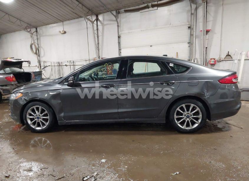 Photo 14 of 2017 Ford Fusion SE (VIN 3FA6P0H70HR383107)