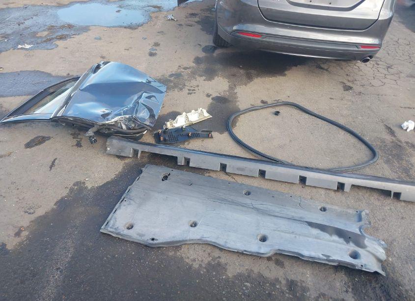 Photo 12 of 2017 Ford Fusion SE (VIN 3FA6P0H70HR383270)