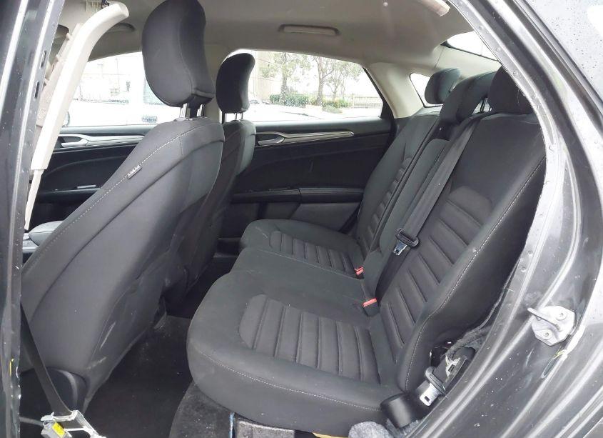 Photo 8 of 2017 Ford Fusion SE (VIN 3FA6P0H70HR383270)