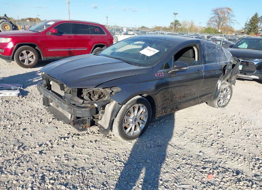 Photo 2 of 2017 Ford Fusion SE (VIN 3FA6P0H70HR394141)