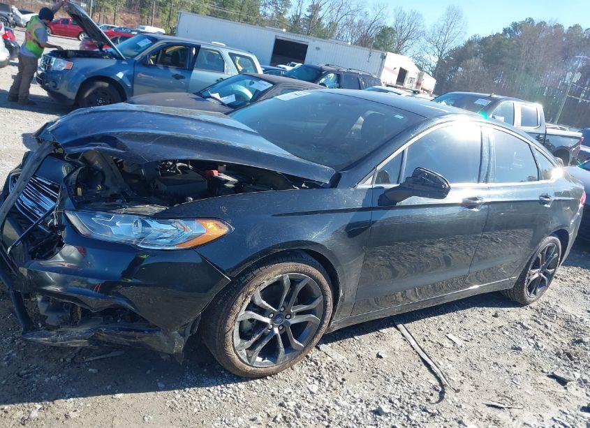 Photo 14 of 2018 Ford Fusion SE (VIN 3FA6P0H70JR113381)
