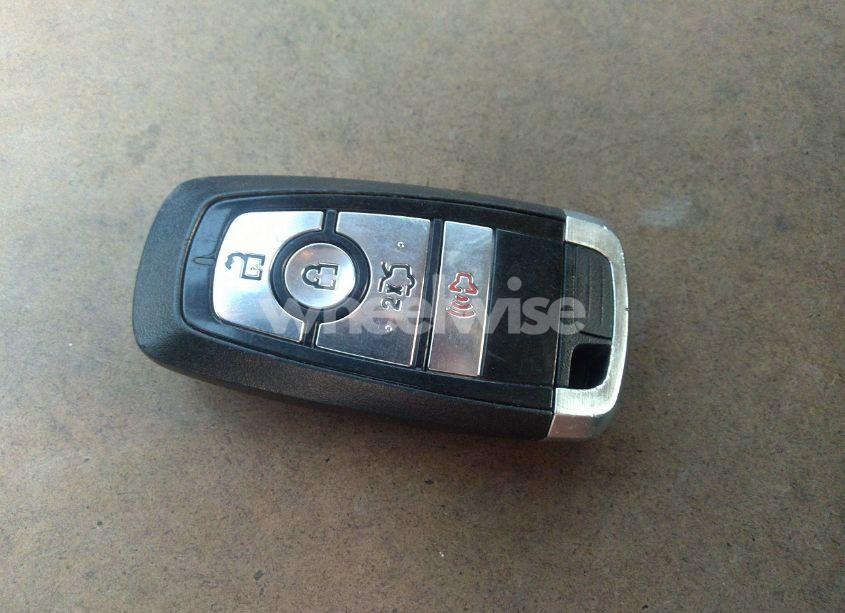 Photo 11 of 2019 Ford Fusion SE (VIN 3FA6P0H70KR154708)