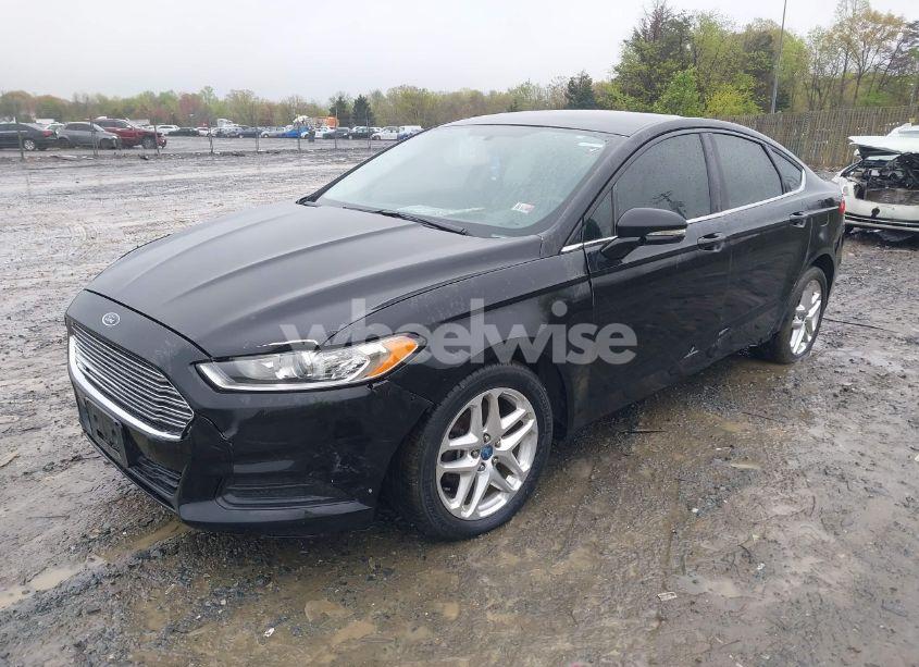 Photo 2 of 2013 Ford Fusion SE (VIN 3FA6P0H71DR104984)
