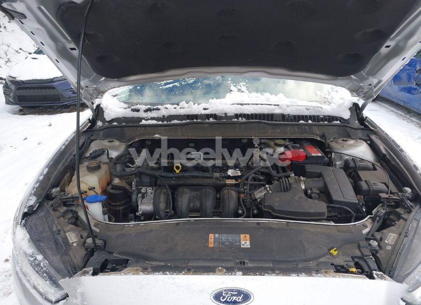 Photo 10 of 2013 Ford Fusion SE (VIN 3FA6P0H71DR106539)