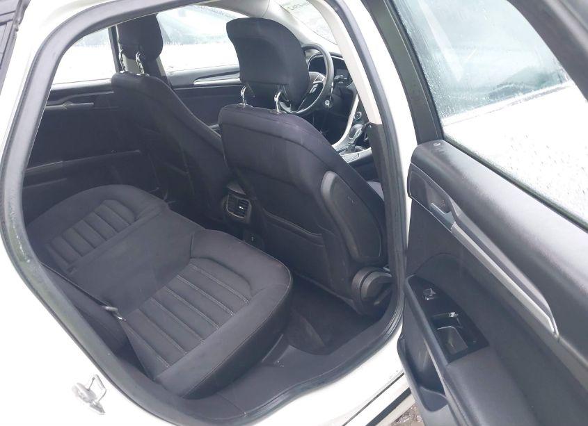 Photo 8 of 2013 Ford Fusion SE (VIN 3FA6P0H71DR111580)