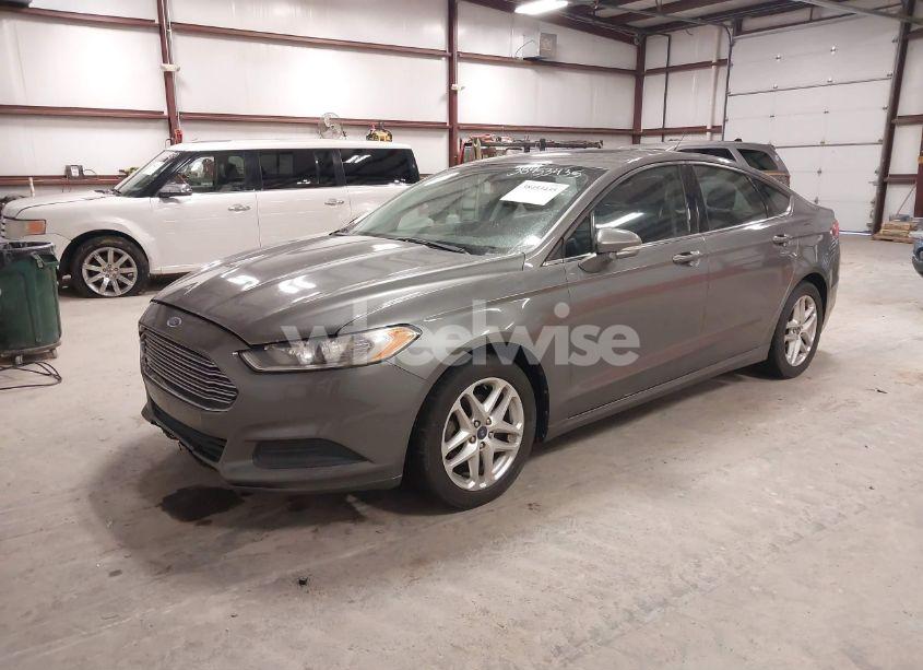 Photo 2 of 2013 Ford Fusion SE (VIN 3FA6P0H71DR127195)