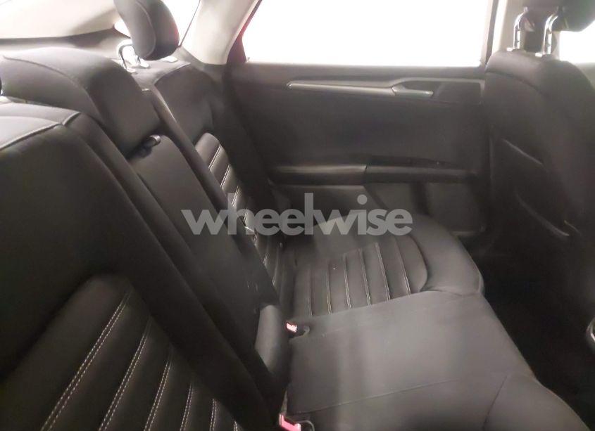 Photo 8 of 2013 Ford Fusion SE (VIN 3FA6P0H71DR127195)