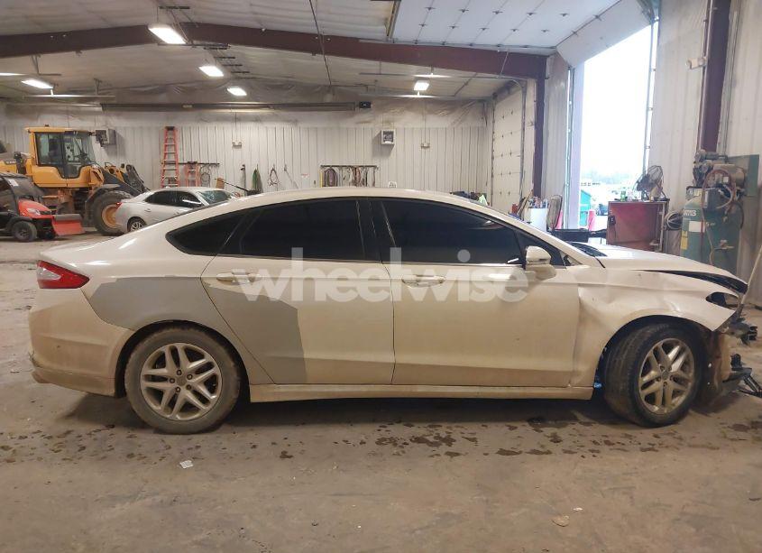 Photo 13 of 2013 Ford Fusion SE (VIN 3FA6P0H71DR137645)