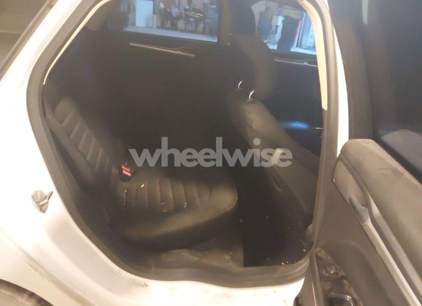 Photo 8 of 2013 Ford Fusion SE (VIN 3FA6P0H71DR137645)