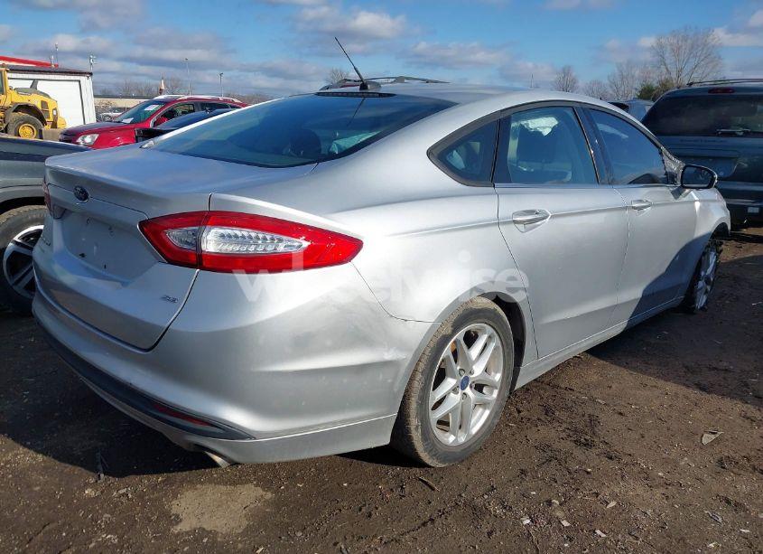 Photo 4 of 2013 Ford Fusion SE (VIN 3FA6P0H71DR158110)
