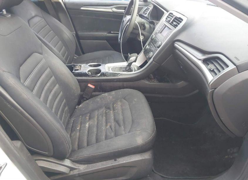 Photo 5 of 2013 Ford Fusion SE (VIN 3FA6P0H71DR160620)