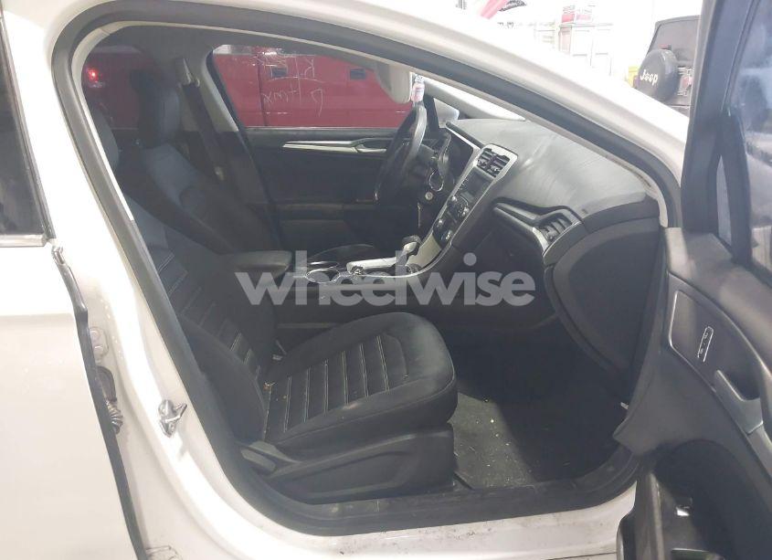 Photo 5 of 2013 Ford Fusion SE (VIN 3FA6P0H71DR183038)