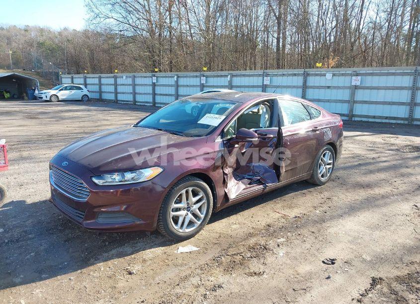 Photo 2 of 2013 Ford Fusion SE (VIN 3FA6P0H71DR198090)