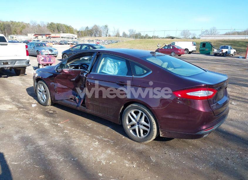 Photo 3 of 2013 Ford Fusion SE (VIN 3FA6P0H71DR198090)