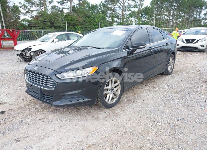 Photo 2 of 2013 Ford Fusion SE (VIN 3FA6P0H71DR207337)