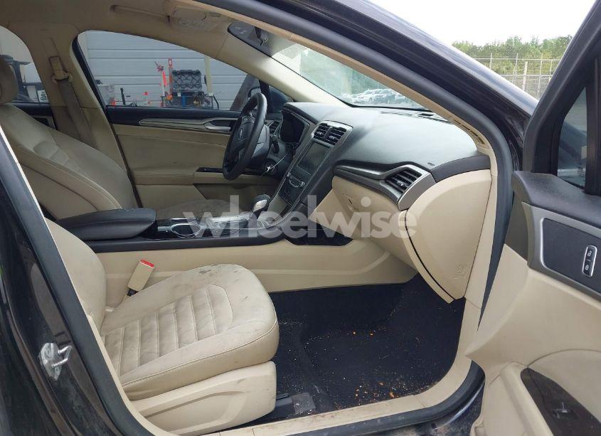 Photo 5 of 2013 Ford Fusion SE (VIN 3FA6P0H71DR207337)