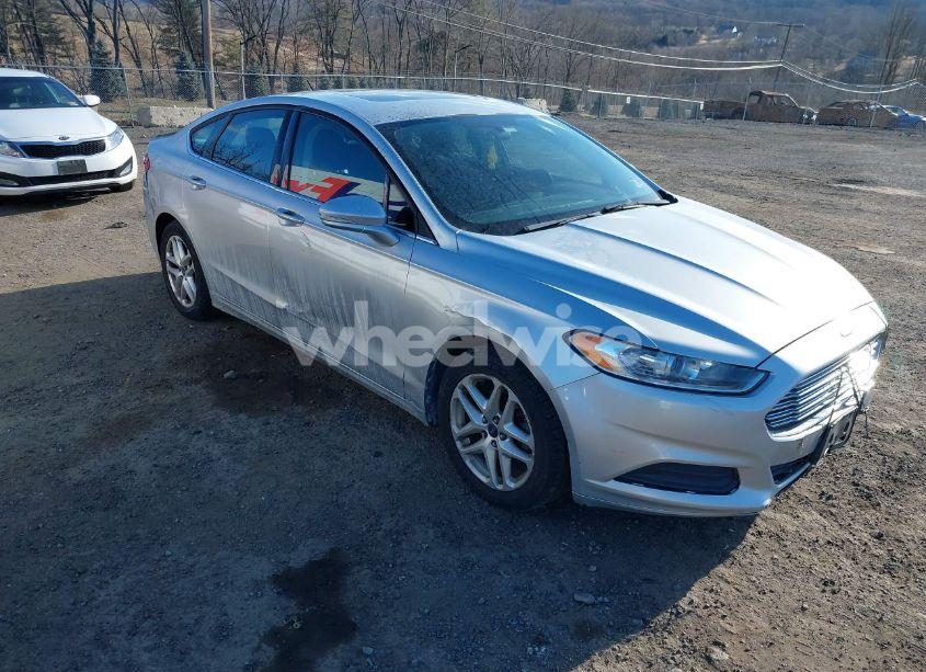 2013 Ford Fusion SE (VIN 3FA6P0H71DR211050) main photo