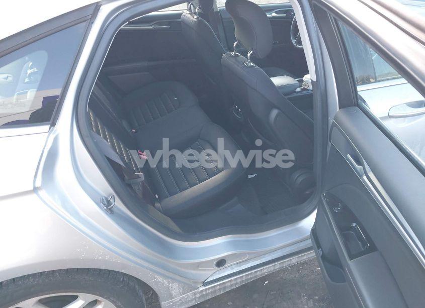 Photo 8 of 2013 Ford Fusion SE (VIN 3FA6P0H71DR211050)