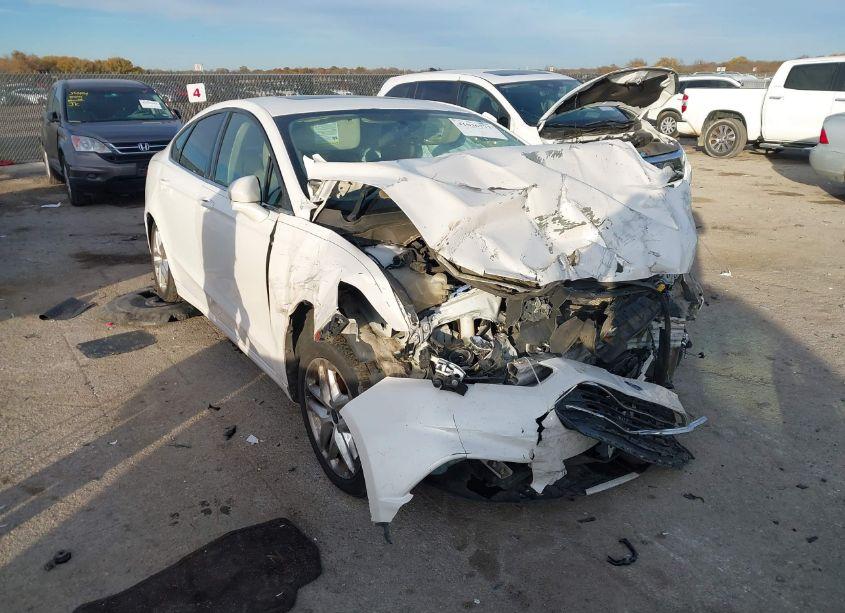 2013 Ford Fusion SE (VIN 3FA6P0H71DR214627) main photo