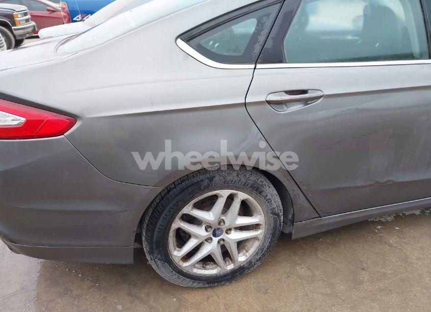 Photo 6 of 2013 Ford Fusion SE (VIN 3FA6P0H71DR222971)