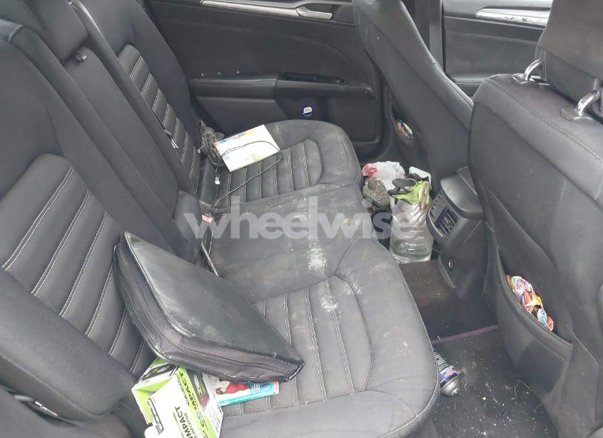 Photo 8 of 2013 Ford Fusion SE (VIN 3FA6P0H71DR222971)